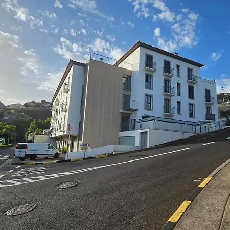 Serenity - Free Parking Apartment
